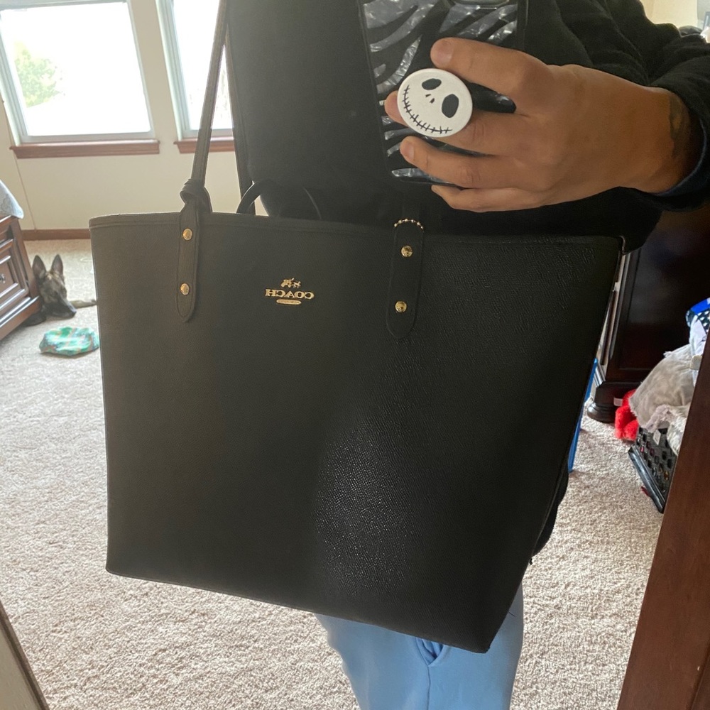 Coach reverse-able tote - Picture 6 of 7